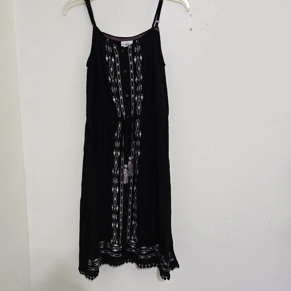KNOX ROSE size Small Sleeveless Embroidered Tie Waist‎ Button Boho Dress Black